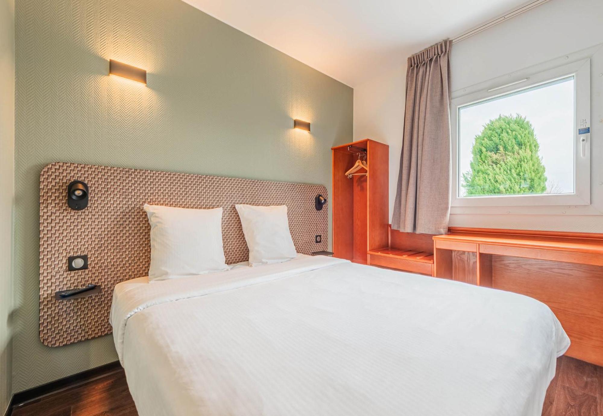 B&B Hotel Mulhouse Kingersheim Bagian luar foto