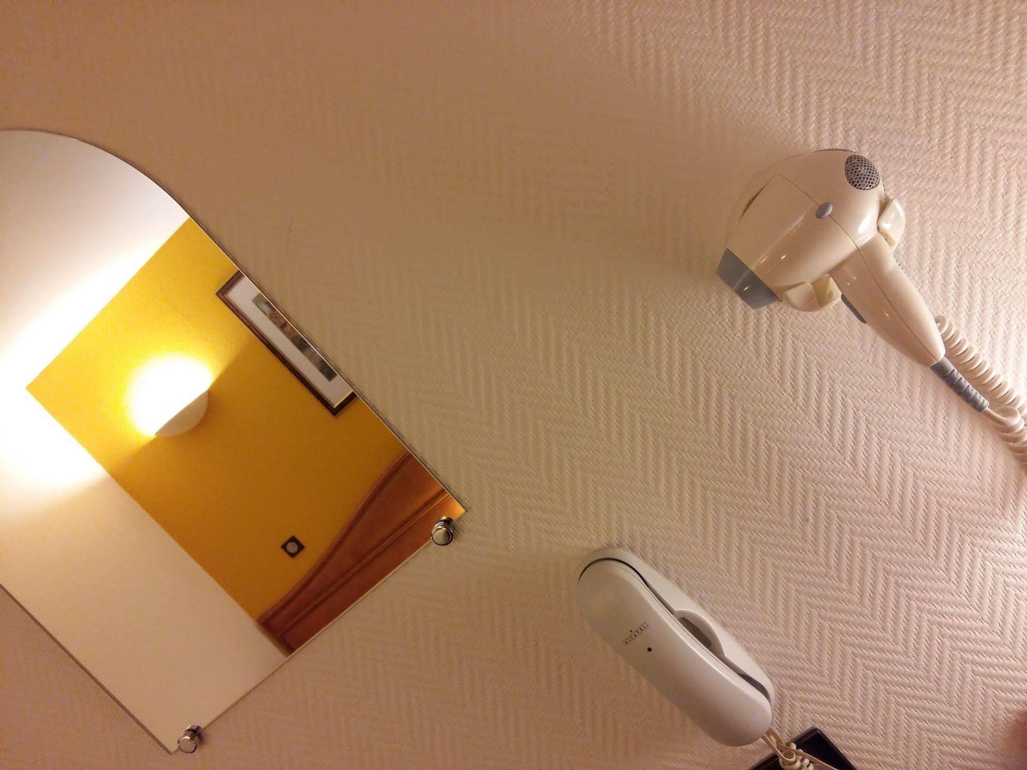 B&B Hotel Mulhouse Kingersheim Bagian luar foto